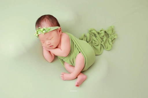 韶关宝宝拍嗝吐奶